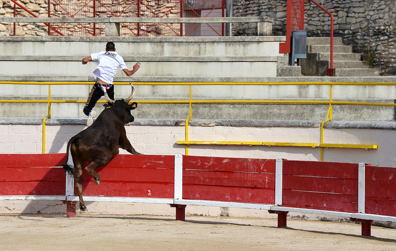 而非局限于